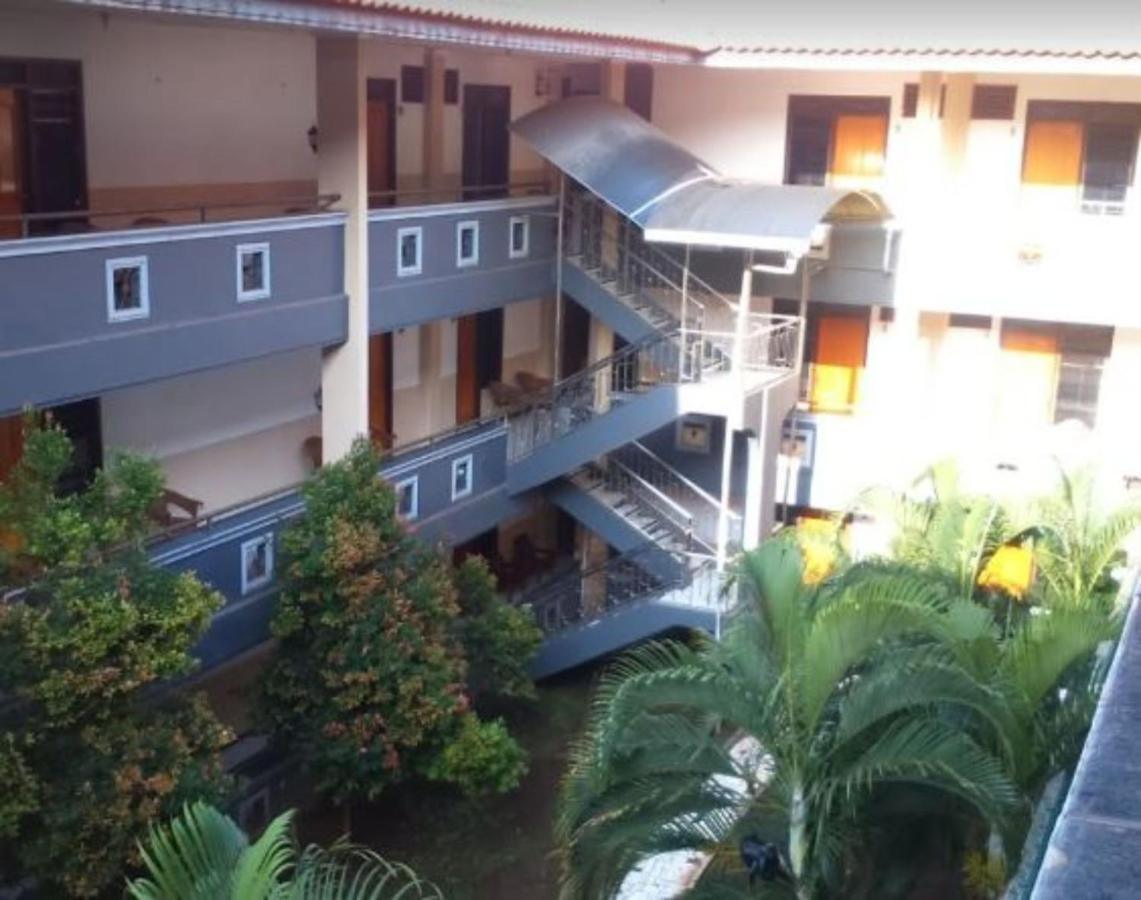 Hotel Paramitha Проболинго Екстериор снимка